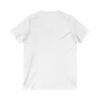 La camiseta unisex Tikal Vintage de cuello en V ofrece un look casual pero elegante.