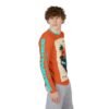 Camisa de manga larga con protección UV para hombre. Perfecta para actividades al aire libre como un día en la playa.