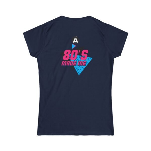 Camiseta para mujer, nostalgia de los 80s, perfecta para añadir un toque de color a tu armario.