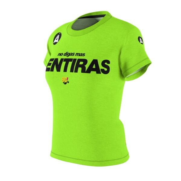 Atrevida camiseta femenina inspirada en los 80s, perfecta para ropa casual, ideal para salidas informales.