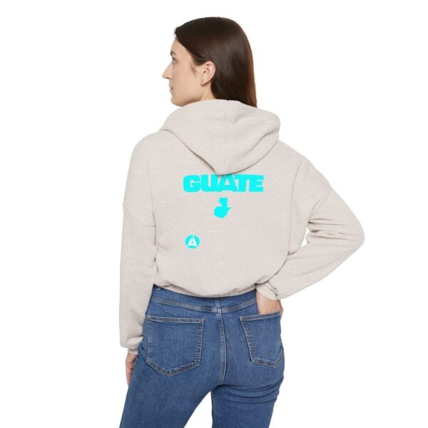 Sudadera de GUATE, con capucha ceñida para mujer, su cintura elástica y suave le da un aspecto moderno.