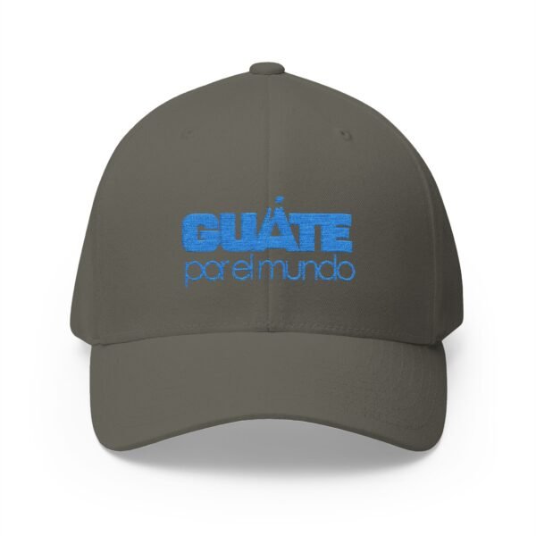 Elegante gorra bordada cerrada para cualquier ocasión. Perfecta como gorra deportiva.