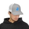 Elegante gorra de Camionero, bordada, perfecta para uso casual, una opción moderna y cómoda.