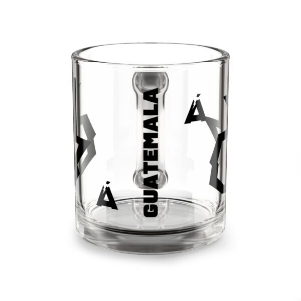 Taza de Guatemala con un toque moderno, perfecta para los amantes del café o el té.