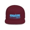 Esta gorra plana es elegante y ajustable, perfecta para el día a día.