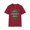 Camiseta unisex vintage de Guatemala con un estilo suave, perfecta para uso casual y como souvenir.