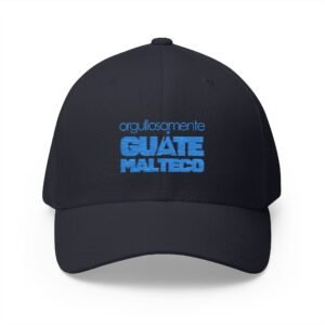 Elegante gorra bordada cerrada para cualquier ocasión.