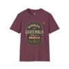 Camiseta unisex vintage de Guatemala con un estilo suave, perfecta para uso casual y como souvenir.
