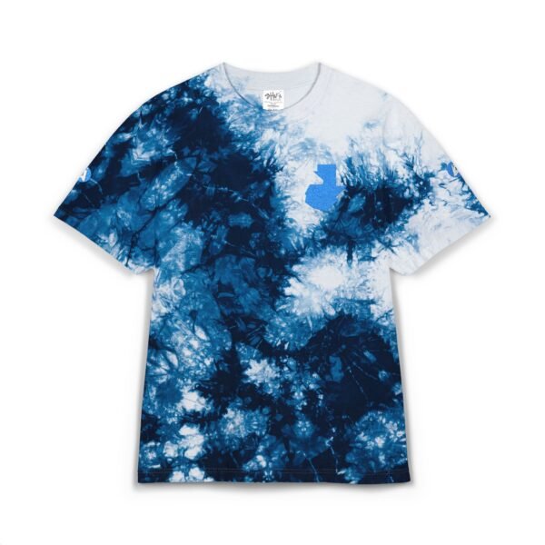 Comodidad y estilo con esta camiseta de GUATE, ideal para amantes de cortes oversize que buscan un toque único.