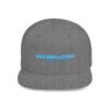 Esta gorra plana es elegante y ajustable, perfecta para el día a día.