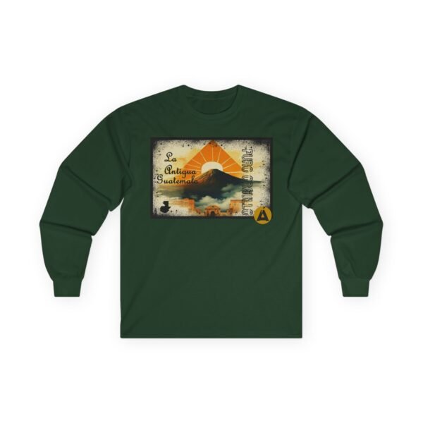 Camiseta de manga larga inspirada en La antigua Guatemala, unisex, ideal para quienes aman viajar y la aventura.
