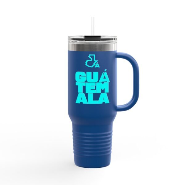Elegante taza térmica de GUATE, ideal para quienes disfrutan de sus bebidas en movimiento.