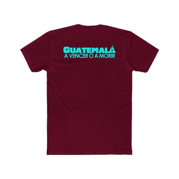 Celebra tu pasión por el fútbol guatemalteco con esta camiseta unisex, perfecta para mostrar tu herencia cultural.