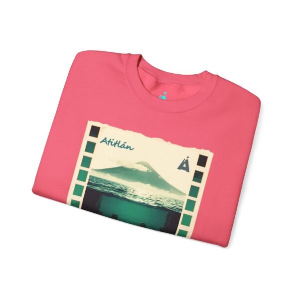 Sudadera unisex de cuello redondo de inspiración vintage de Samabaj, una prenda acogedora y moderna.