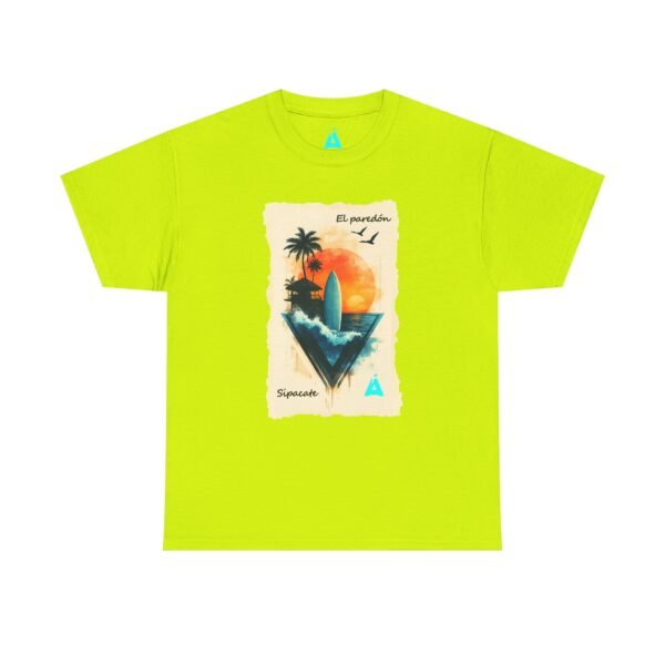Vive un ambiente tropical con esta camiseta Sunset, unisex, perfecta para los amantes de la playa.
