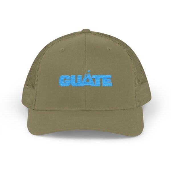 Elegante gorra de Camionero, bordada, perfecta para uso casual, una opción moderna y cómoda.