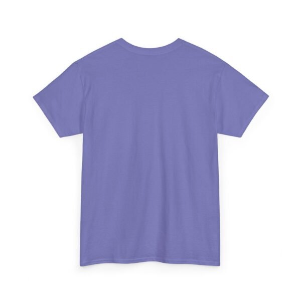 Celebra tu herencia guatemalteca con esta camiseta unisex con orgullo, perfecta para pasear.