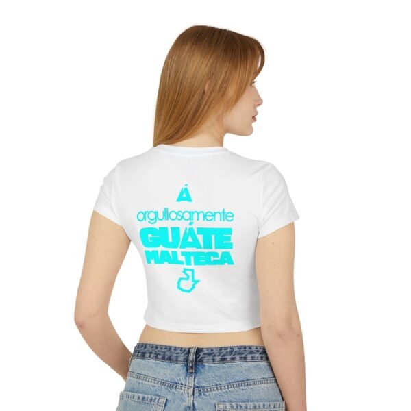 Camiseta de GUATE elegante para mujer, perfecta para un look de verano o, un toque moderno de look urbano.