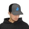 Elegante gorra de Camionero, bordada, perfecta para uso casual, una opción moderna y cómoda.