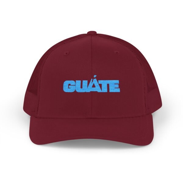 Elegante gorra de Camionero, bordada, perfecta para uso casual, una opción moderna y cómoda.