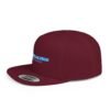 Esta gorra plana es elegante y ajustable, perfecta para el día a día.
