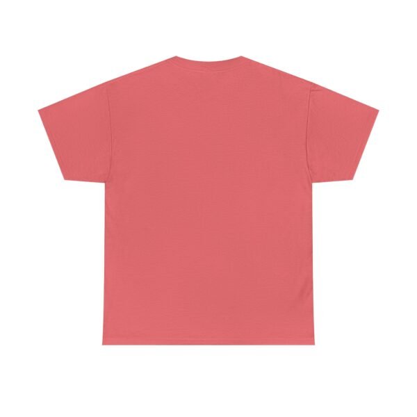 Celebra tu herencia guatemalteca con esta camiseta unisex con orgullo, perfecta para pasear.