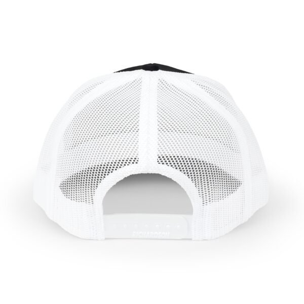 Elegante gorra de Camionero, bordada, perfecta para uso casual, una opción moderna y cómoda.