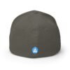 Elegante gorra bordada cerrada para cualquier ocasión. Perfecta como gorra deportiva.