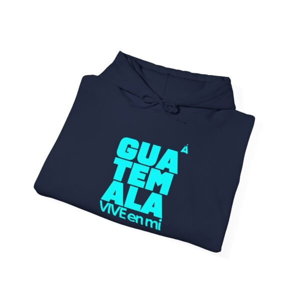 Mantente abrigado y con estilo con esta sudadera unisex Guatemala VIVE en Mí. Perfecta para mostrar tus raíces.