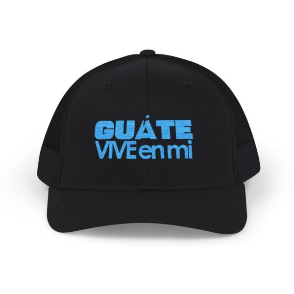 Elegante gorra de Camionero, bordada, perfecta para uso casual, una opción moderna y cómoda.
