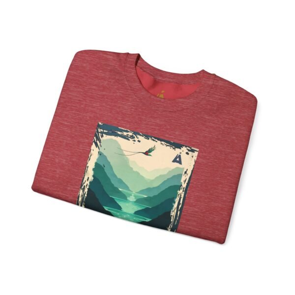 Sudadera unisex inspirada en la naturaleza de Semuc Champey, perfecta para los amantes de la moda.