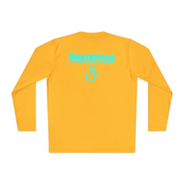 Camiseta unisex ligera manga larga espíritu guatemalteco perfecta para cualquier aficionado al fútbol.