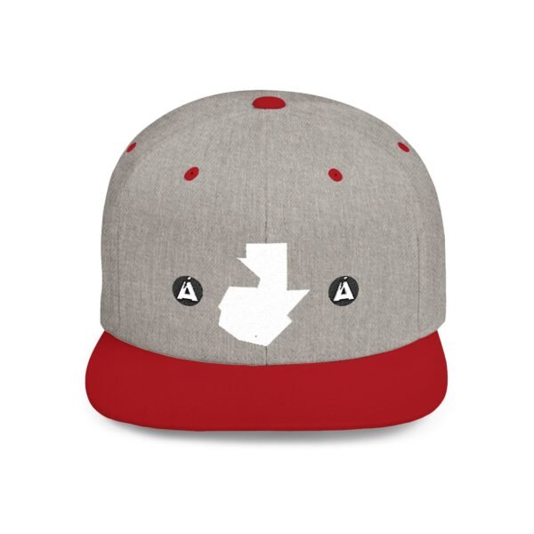 Gorra snapback con mapa de GUATE, perfecta como accesorio de moda para días de verano y salidas informales.