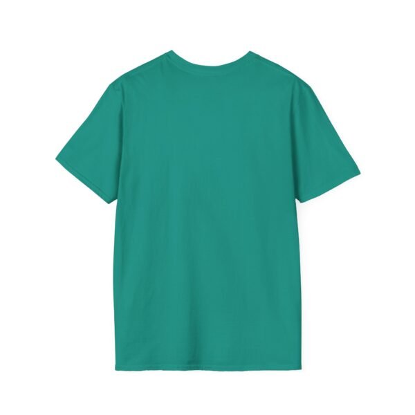 Celebra tu herencia guatemalteca con esta camiseta unisex con orgullo, perfecta para pasear.