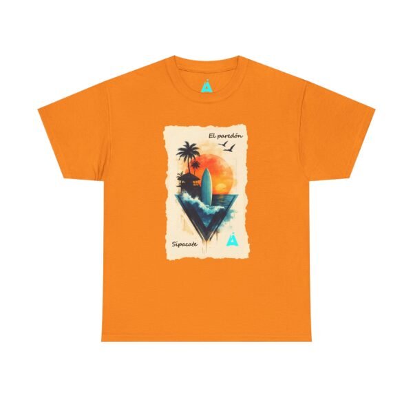 Vive un ambiente tropical con esta camiseta Sunset, unisex, perfecta para los amantes de la playa.