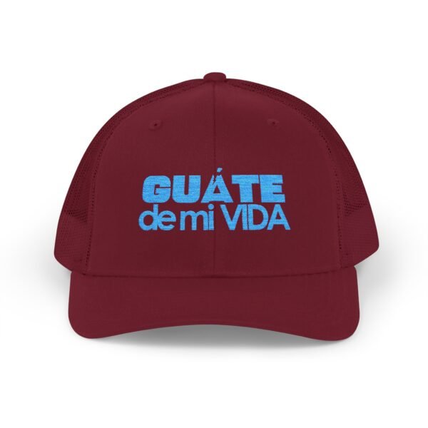 Elegante gorra de Camionero, bordada, perfecta para uso casual, una opción moderna y cómoda.
