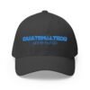 Elegante gorra bordada cerrada para cualquier ocasión. Perfecta como gorra deportiva.