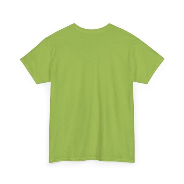 Celebra tu herencia guatemalteca con esta camiseta unisex con orgullo, perfecta para pasear.