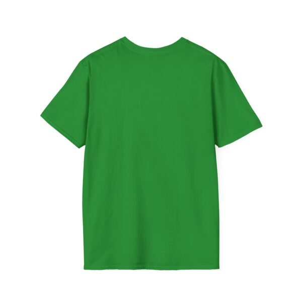 Celebra tu herencia guatemalteca con esta camiseta unisex con orgullo, perfecta para pasear.