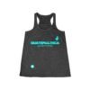 Camiseta de GUATE de tirantes holgada con espalda nadadora para mujer irradia un aire veraniego para uso casual.