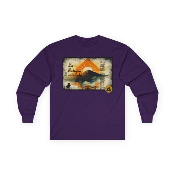 Camiseta de manga larga inspirada en La antigua Guatemala, unisex, ideal para quienes aman viajar y la aventura.