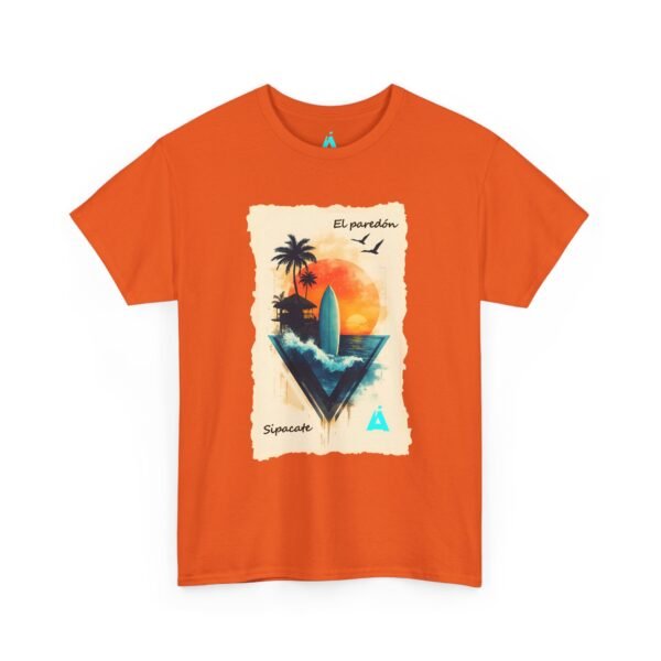 Vive un ambiente tropical con esta camiseta Sunset, unisex, perfecta para los amantes de la playa.