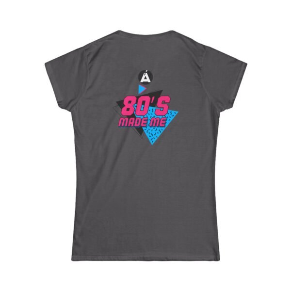 Camiseta para mujer, nostalgia de los 80s, perfecta para añadir un toque de color a tu armario.