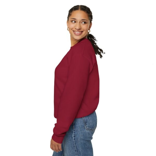 Sudadera unisex inspirada en la naturaleza de Semuc Champey, perfecta para los amantes de la moda.