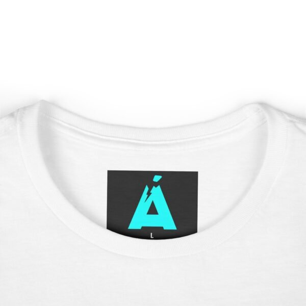 Camiseta para mujer, nostalgia de los 80s, perfecta para añadir un toque de color a tu armario.