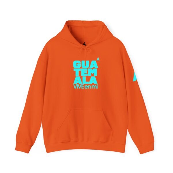 Mantente abrigado y con estilo con esta sudadera unisex Guatemala VIVE en Mí. Perfecta para mostrar tus raíces.