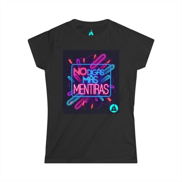Camiseta para mujer, nostalgia de los 80s, perfecta para añadir un toque de color a tu armario.