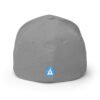 Elegante gorra bordada cerrada para cualquier ocasión. Perfecta como gorra deportiva.