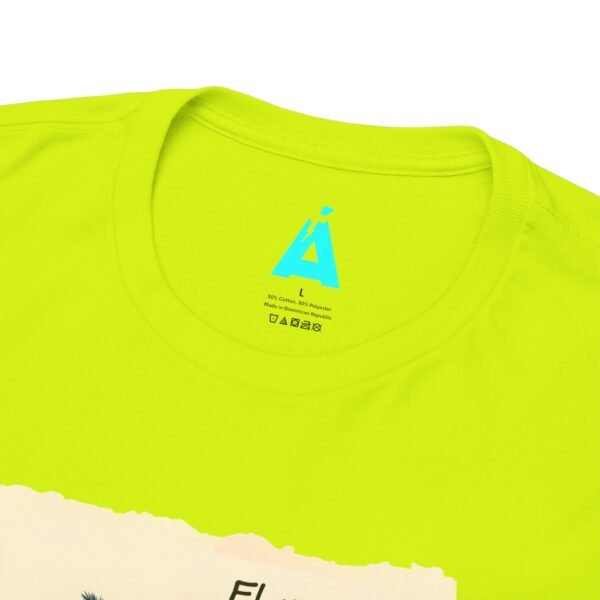 Vive un ambiente tropical con esta camiseta Sunset, unisex, perfecta para los amantes de la playa.