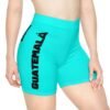 Elegantes shorts ciclistas deportivos para mujer, perfectos para entrenar y para el verano.